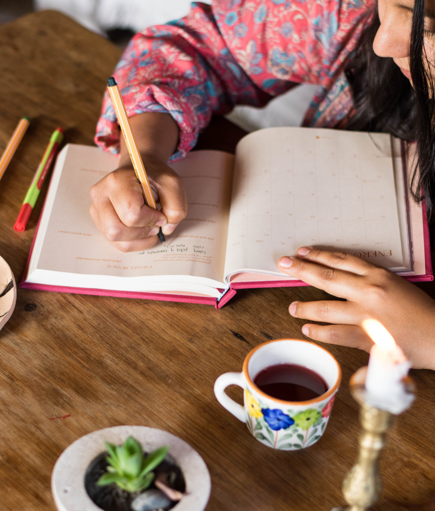 Juntas y entramadas.