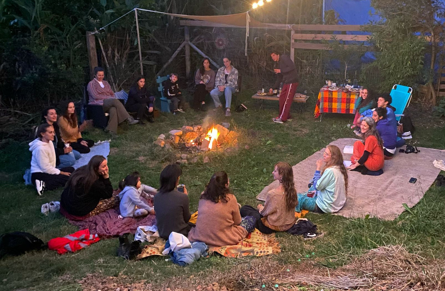 Juntas y entramadas.