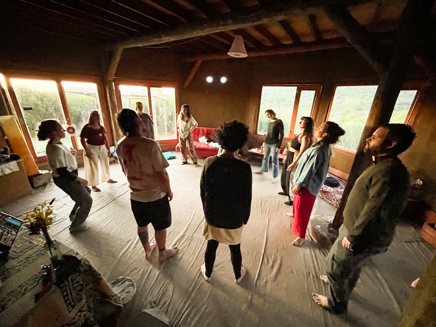 Juntas y entramadas.